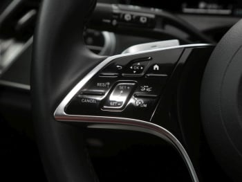 Mercedes-Benz E 300 de T Avantgarde MBUX NaviPrem. AHK 360°