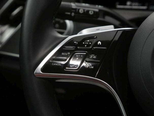 Mercedes-Benz E 300 de T Avantgarde MBUX NaviPrem. AHK 360° Mercedes-Benz E 300 de T Avantgarde MBUX NaviPrem. AHK 360°
