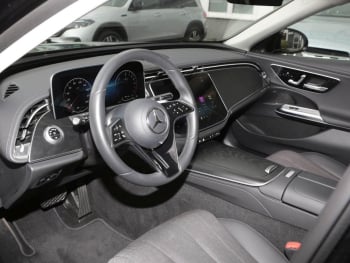 Mercedes-Benz E 300 de T Avantgarde MBUX NaviPrem. AHK 360°