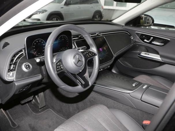 Mercedes-Benz E 300 de T Avantgarde MBUX NaviPrem. AHK 360° Mercedes-Benz E 300 de T Avantgarde MBUX NaviPrem. AHK 360°