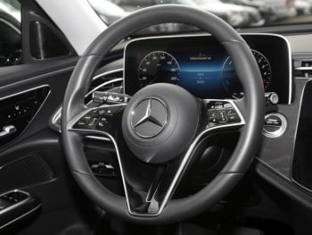 Mercedes-Benz E 300 de T Avantgarde MBUX NaviPrem. AHK 360°