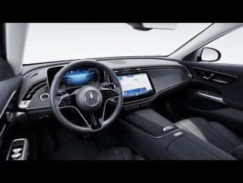Mercedes-Benz E 300 de T Avantgarde Panorama 360° Memory ParkP