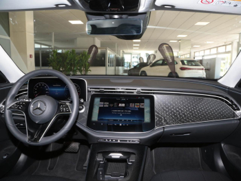 Mercedes-Benz E 300 de T Avantgarde Panorama 360° Memory ParkP