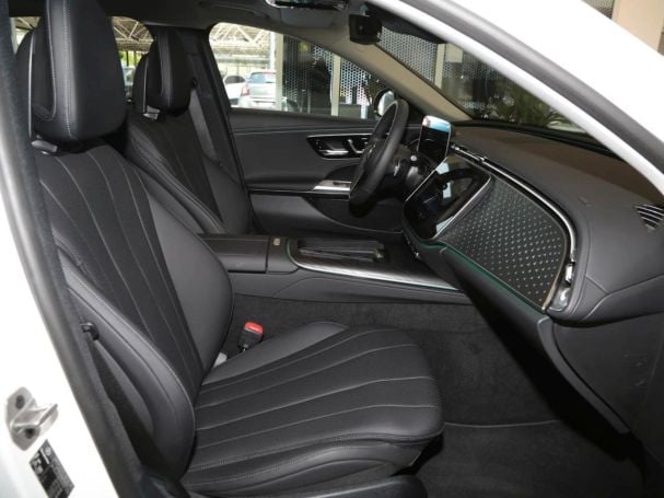 Mercedes-Benz E 300 de T Avantgarde Panorama 360° Memory ParkP Mercedes-Benz E 300 de T Avantgarde Panorama 360° Memory ParkP