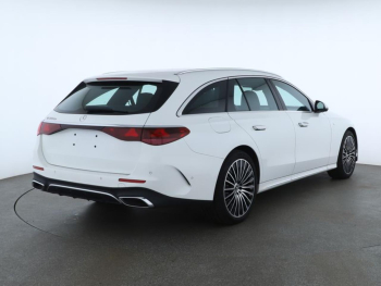 Mercedes-Benz E 300 de T AMG Distronic HUD 360° SpurhalteP AHK