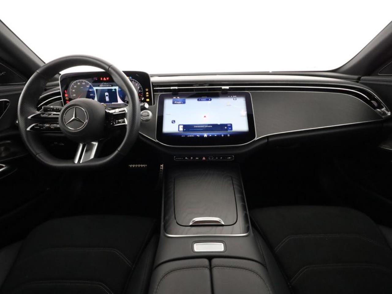 Mercedes-Benz E 300 de T AMG Distronic HUD 360° SpurhalteP AHK