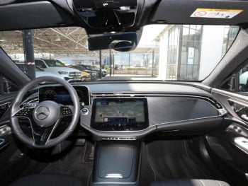 Mercedes-Benz E 300 de T Avantgarde Distronic AHK Memory 360°