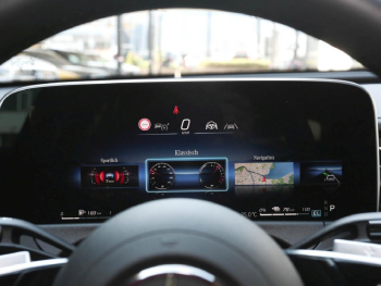 Mercedes-Benz E 300 de T Avantgarde Distronic AHK Memory 360°
