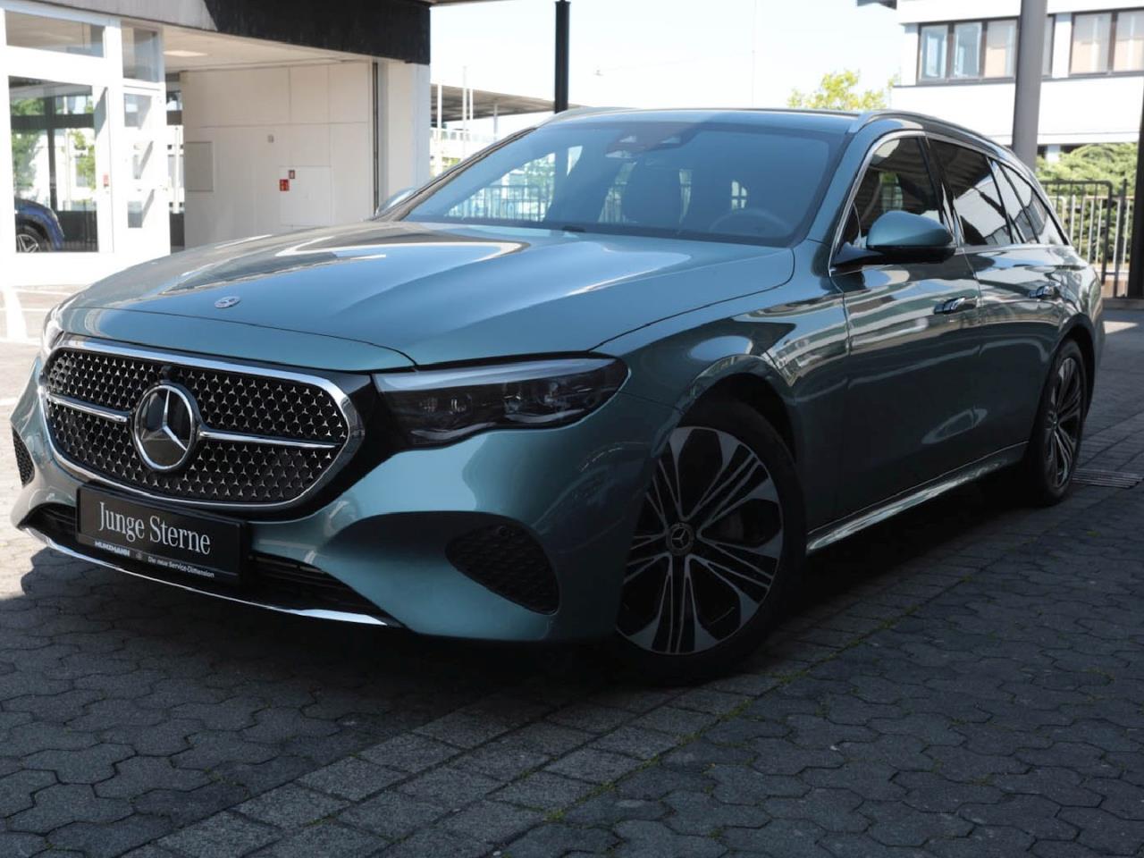 Mercedes-Benz E 300 de T Avantgarde Distronic AHK Memory 360°