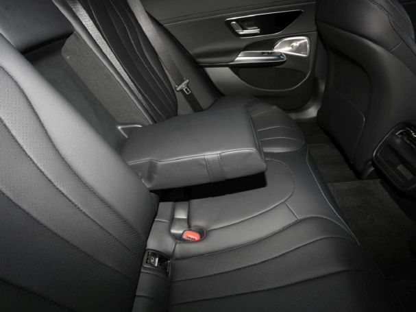 Mercedes-Benz E 300 de T Avantgarde Distronic AHK Memory 360° Mercedes-Benz E 300 de T Avantgarde Distronic AHK Memory 360°