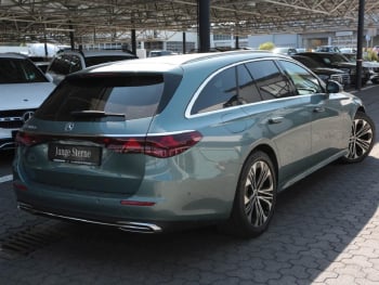 Mercedes-Benz E 300 de T Avantgarde Distronic AHK Memory 360°