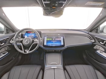 Mercedes-Benz E 300 de T Avantgarde Distronic AHK Memory 360°