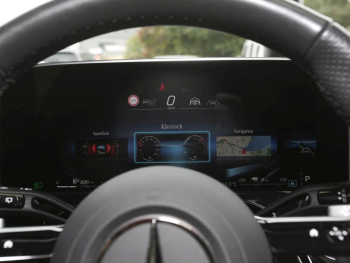 Mercedes-Benz E 300 de T AMG Night Panorama Kamera Keyless AHK
