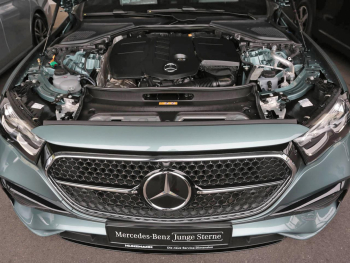 Mercedes-Benz E 300 de T AMG Night Panorama Kamera Keyless AHK