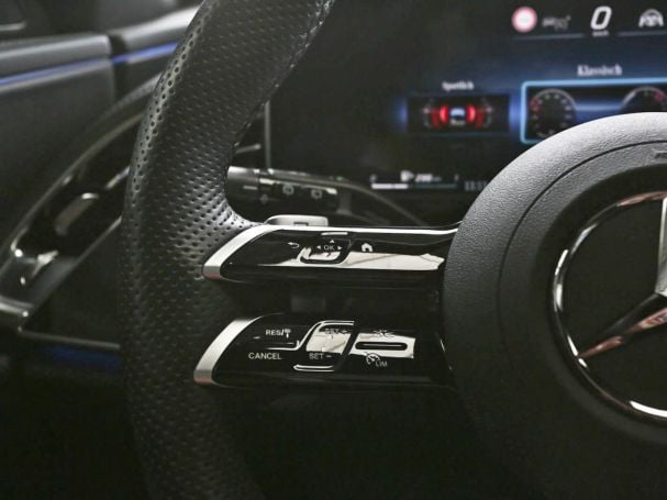 Mercedes-Benz E 300 de T AMG Night Panorama Kamera Keyless AHK Mercedes-Benz E 300 de T AMG Night Panorama Kamera Keyless AHK