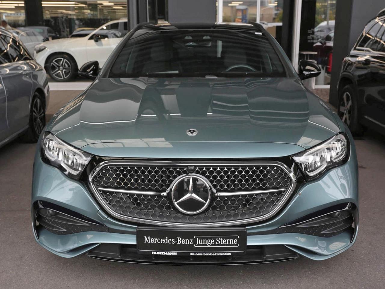 Mercedes-Benz E 300 de T AMG Night Panorama Kamera Keyless AHK