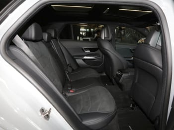 Mercedes-Benz E 300 e T AMG Night MBUX Distronic Panorama AHK