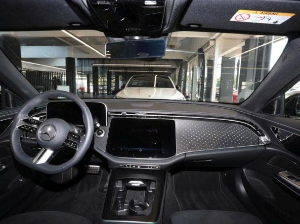 Mercedes-Benz E 300 e T AMG Night MBUX Distronic Panorama AHK Mercedes-Benz E 300 e T AMG Night MBUX Distronic Panorama AHK