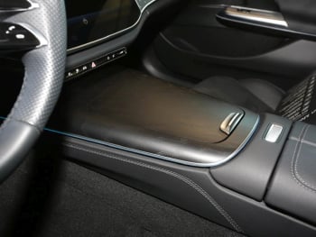 Mercedes-Benz E 300 e T AMG Night MBUX Distronic Panorama AHK