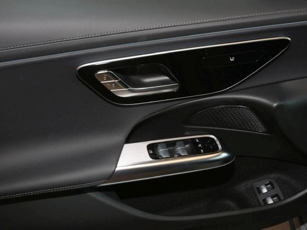 Mercedes-Benz E 300 e T AMG Night MBUX Distronic Panorama AHK Mercedes-Benz E 300 e T AMG Night MBUX Distronic Panorama AHK