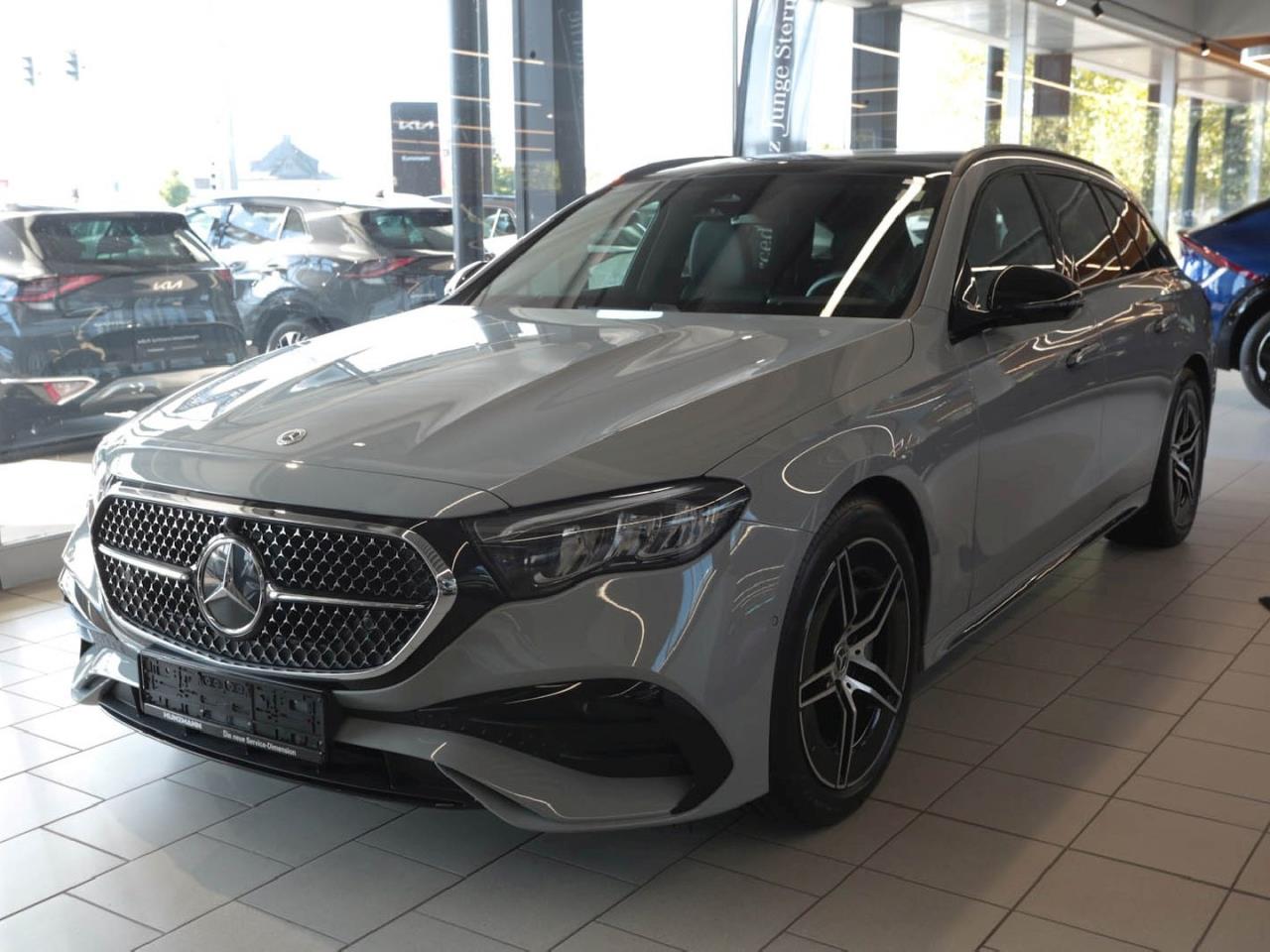 Mercedes-Benz E 300 e T AMG Night MBUX Distronic Panorama AHK