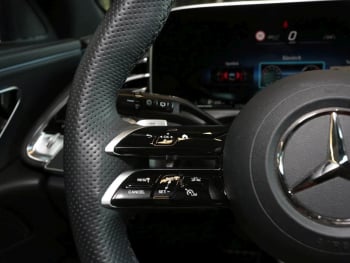 Mercedes-Benz E 300 e T AMG Night MBUX Distronic Panorama AHK