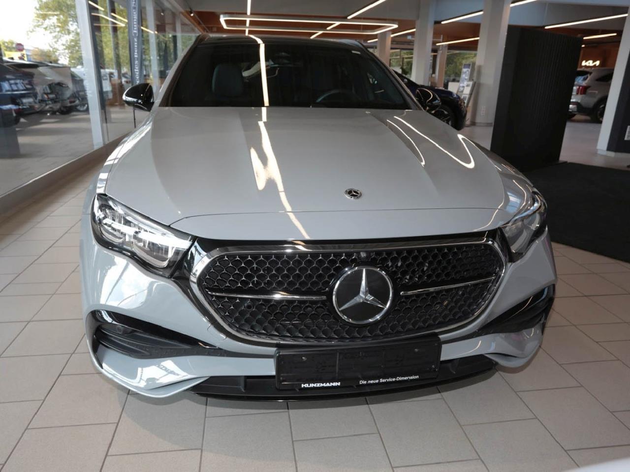 Mercedes-Benz E 300 e T AMG Night MBUX Distronic Panorama AHK