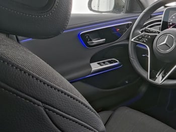 Mercedes-Benz E 300 e T Avantgarde Distronic AHK Kamera Keyless