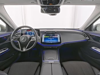 Mercedes-Benz E 300 e T Avantgarde Distronic AHK Kamera Keyless