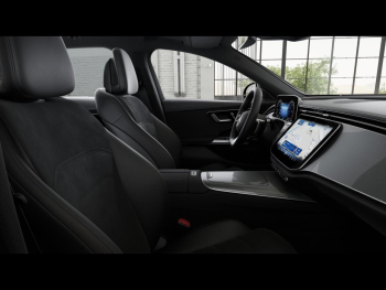 Mercedes-Benz E 300 e T AMG Panorama Distronic 360° AHK HUD