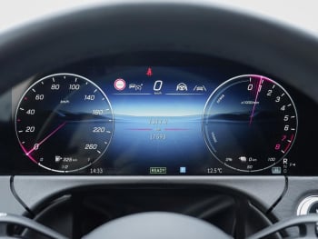 Mercedes-Benz E 300 e T AMG Night Navi Distronic AHK SHZ-Fond