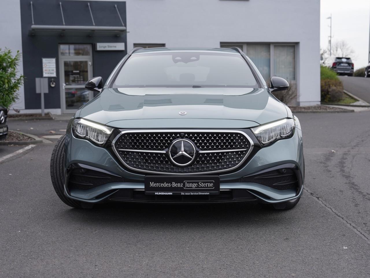 Mercedes-Benz E 300 e T AMG Night Navi Distronic AHK SHZ-Fond