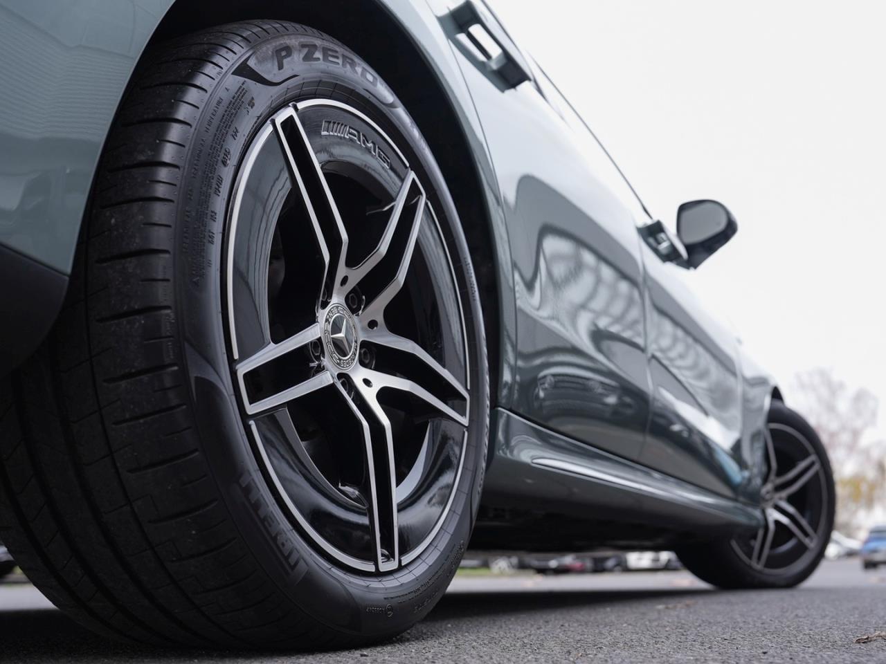 Mercedes-Benz E 300 e T AMG Night Navi Distronic AHK SHZ-Fond