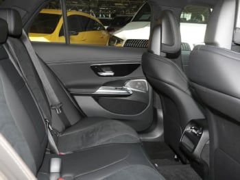 Mercedes-Benz E 450 4M T AMG Night Standheizung Distronic 360