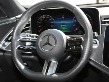 Mercedes-Benz E 450 4M T AMG Night Standheizung Distronic 360