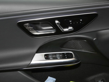 Mercedes-Benz E 450 d 4M T Avantgarde Distronic AHK 360° Memory