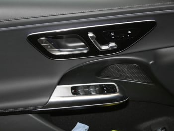 Mercedes-Benz E 450 d 4M T Avantgarde Distronic AHK 360° Memory