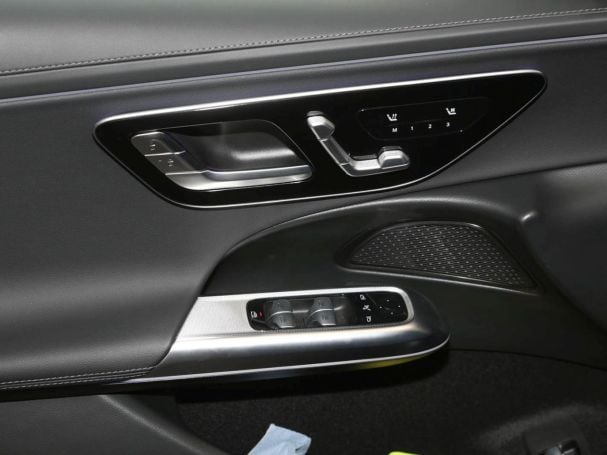Mercedes-Benz E 450 d 4M T Avantgarde Distronic AHK 360° Memory Mercedes-Benz E 450 d 4M T Avantgarde Distronic AHK 360° Memory