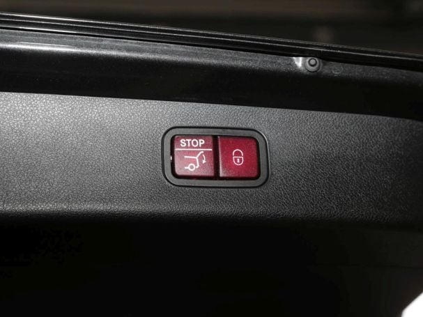 Mercedes-Benz E 450 d 4M T Avantgarde Distronic AHK 360° Memory Mercedes-Benz E 450 d 4M T Avantgarde Distronic AHK 360° Memory