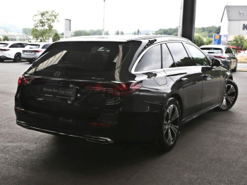Mercedes-Benz E 450 d 4M T Avantgarde Distronic AHK 360° Memory