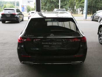 Mercedes-Benz E 450 d 4M T Avantgarde Distronic AHK 360° Memory