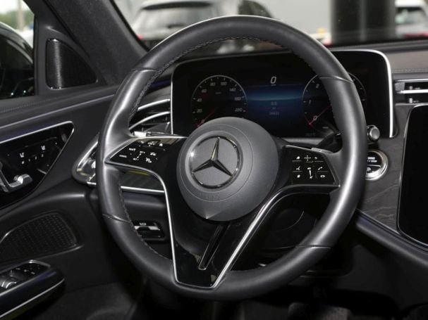 Mercedes-Benz E 450 d 4M T Avantgarde Distronic AHK 360° Memory Mercedes-Benz E 450 d 4M T Avantgarde Distronic AHK 360° Memory