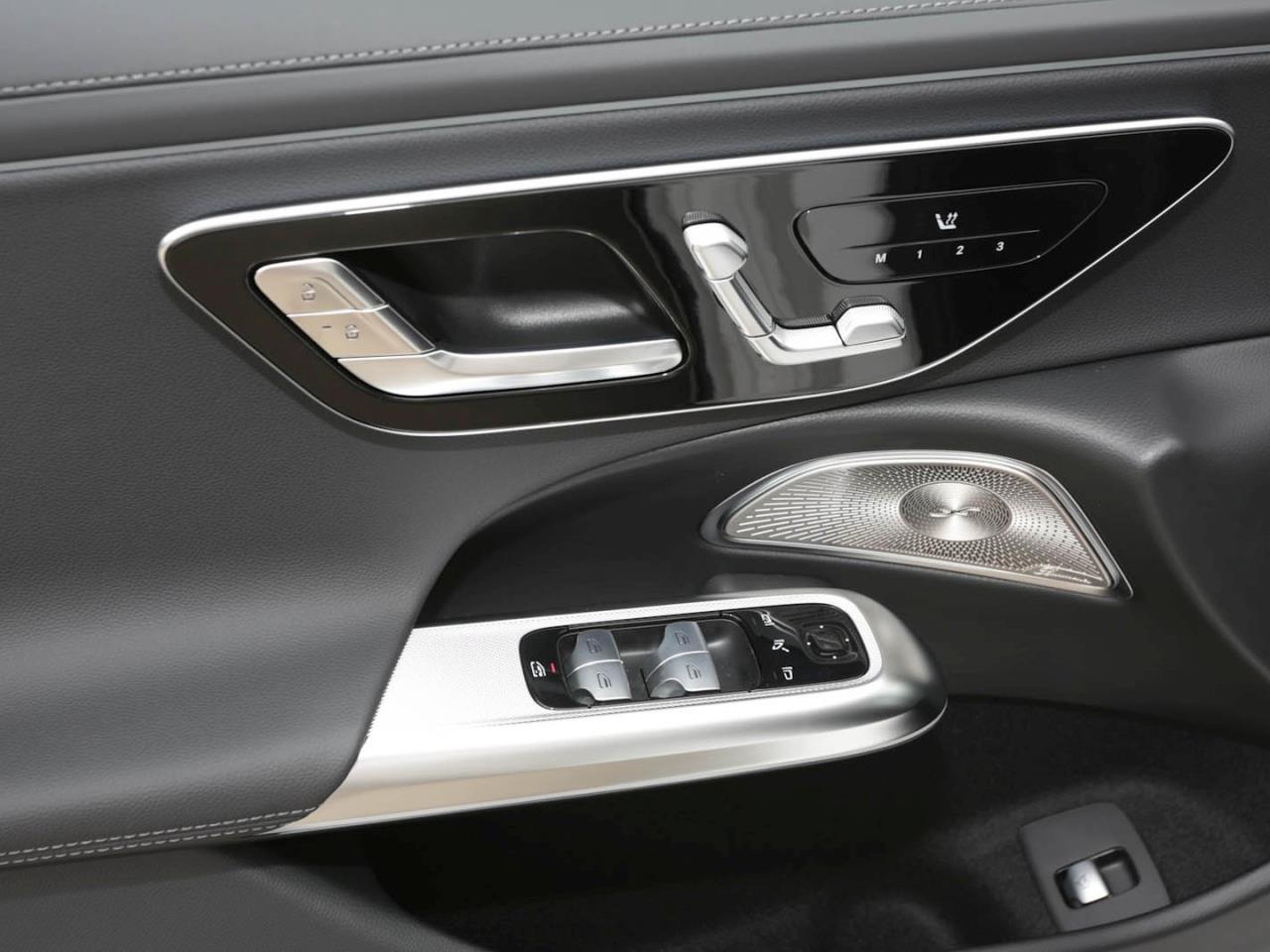 Mercedes-Benz E 450 d 4M T-Modell AMG Night Standh AHK Panorama