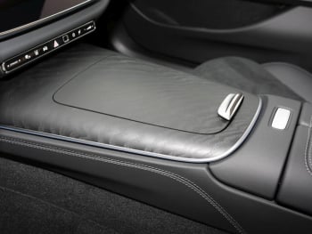 Mercedes-Benz E 450 d 4M T-Modell AMG Night Standh AHK Panorama Mercedes-Benz E 450 d 4M T-Modell AMG Night Standh AHK Panorama