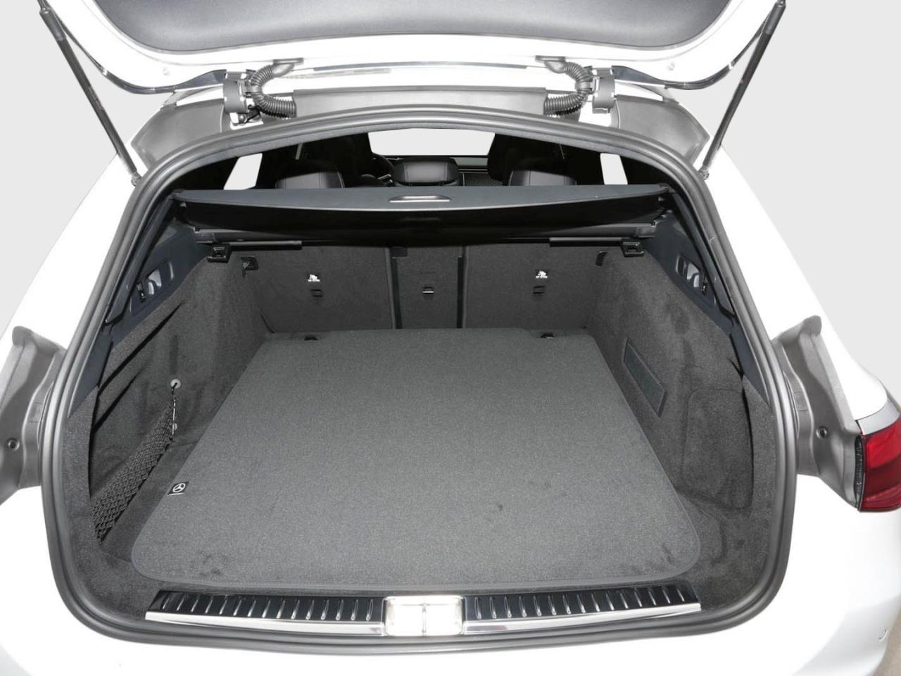 Mercedes-Benz E 450 d 4M T-Modell AMG Night Standh AHK Panorama