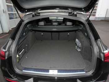 Mercedes-Benz E 450 d 4MATIC T-Modell AMG Standhzg AHK 360°