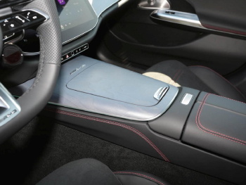 Mercedes-Benz E 53 AMG Hybrid 4M+ T-Modell Lorinser-Felge AHK Mercedes-Benz E 53 AMG Hybrid 4M+ T-Modell Lorinser-Felge AHK