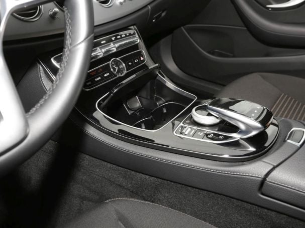 Mercedes-Benz E 200 d Comand Distronic+ 360° Spiegel-Paket