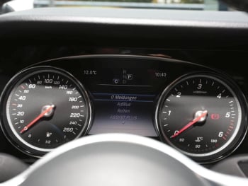 Mercedes-Benz E 200 d Comand Distronic+ 360° Spiegel-Paket