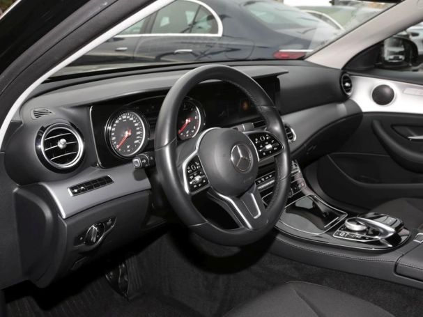 Mercedes-Benz E 200 d Comand Distronic+ 360° Spiegel-Paket